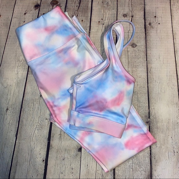 🤩 Zoe Tie-Dye Workout Set 🤩 - Picture 12 of 12
